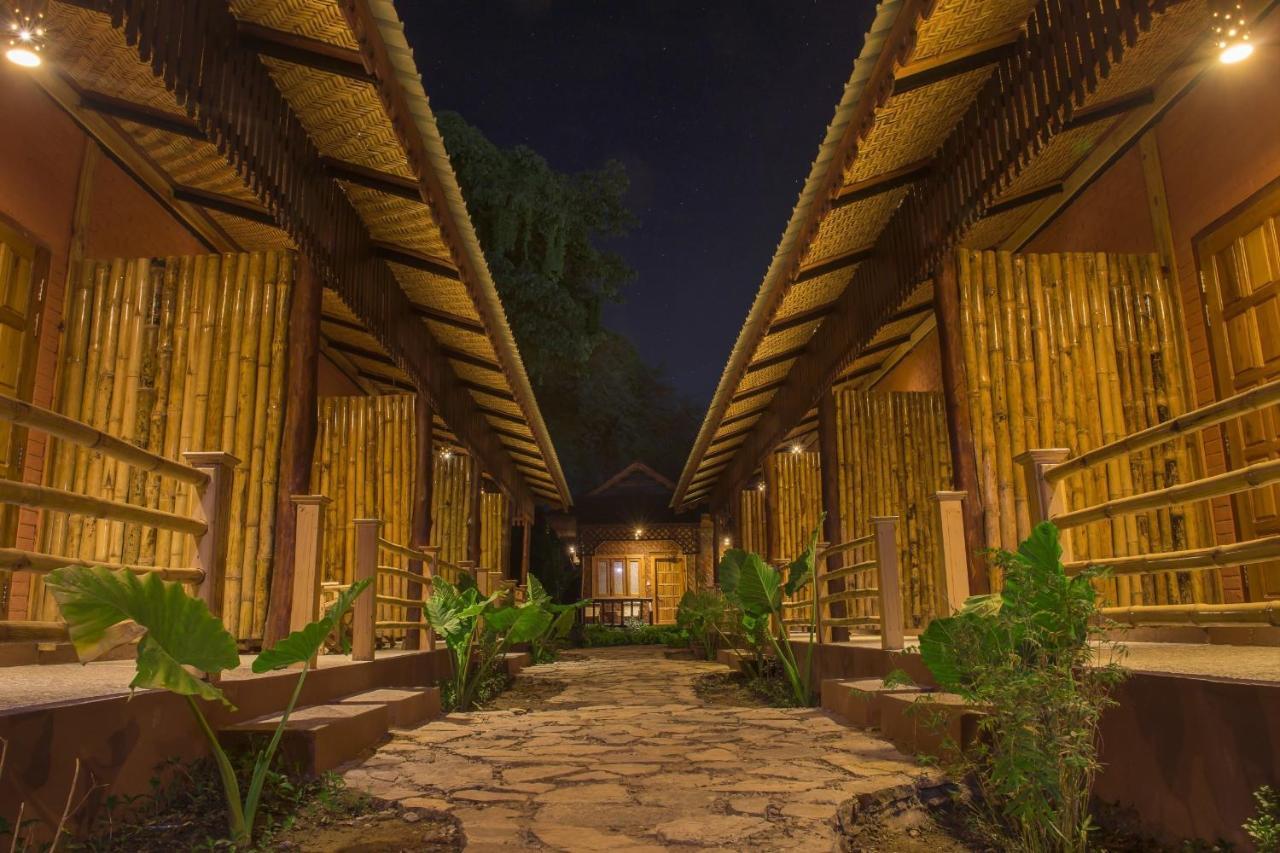 Tai House Resort Hsipaw Rum bild